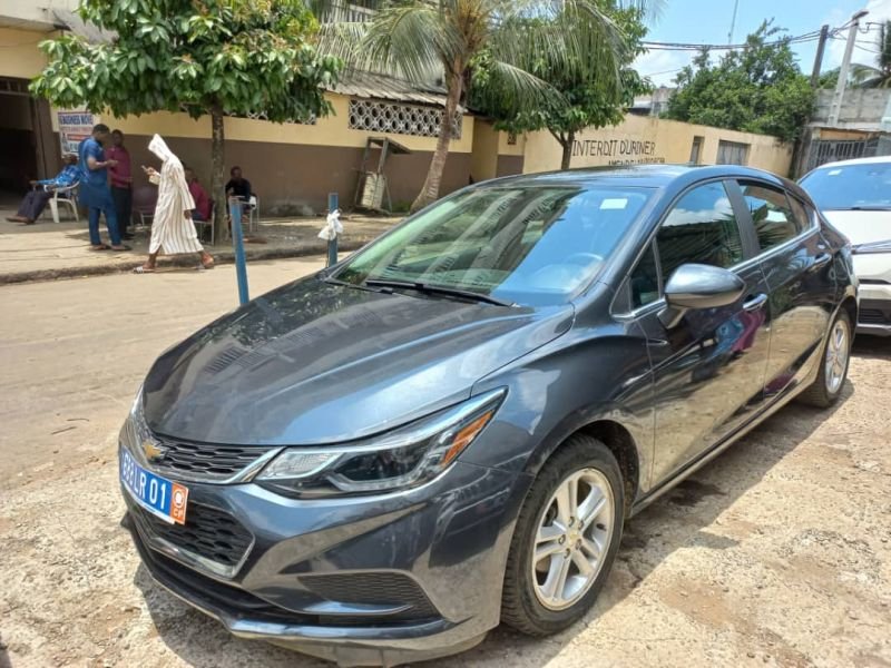 Chevrolet cruze - à vendre sur r-auto Chevrolet cruze - extérieur