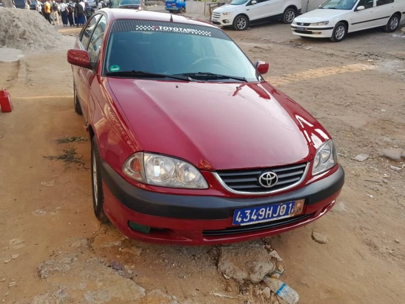 Toyota advensis 2001 - à vendre sur r-auto Toyota advensis 2001 - extérieur