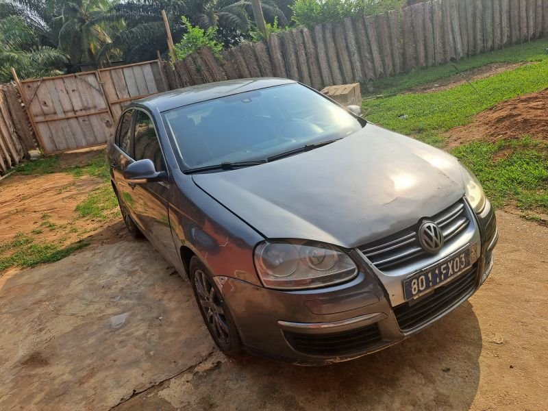 VolksWagen Jetta - à vendre sur r-auto VolksWagen Jetta - extérieur
