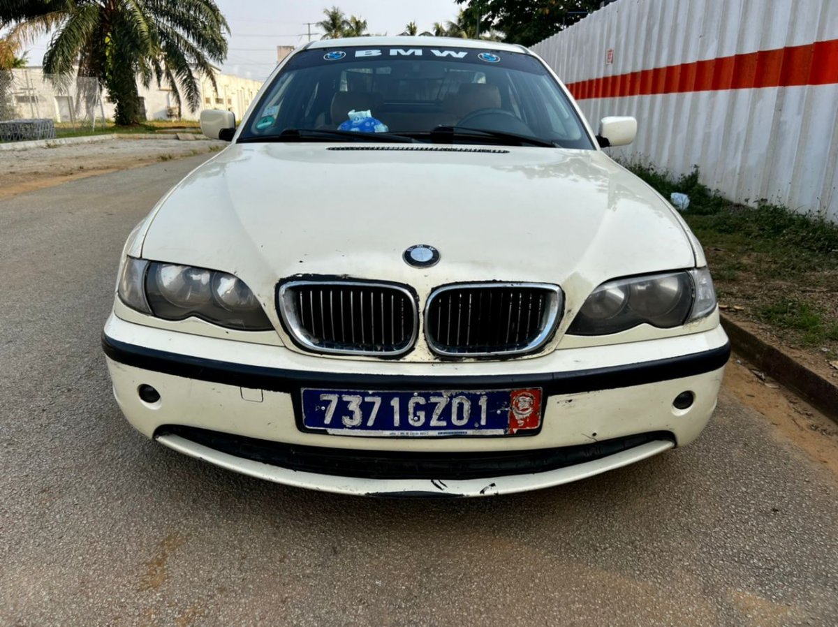 Bmw E46 full option - à vendre sur r-auto Bmw E46 full option - extérieur